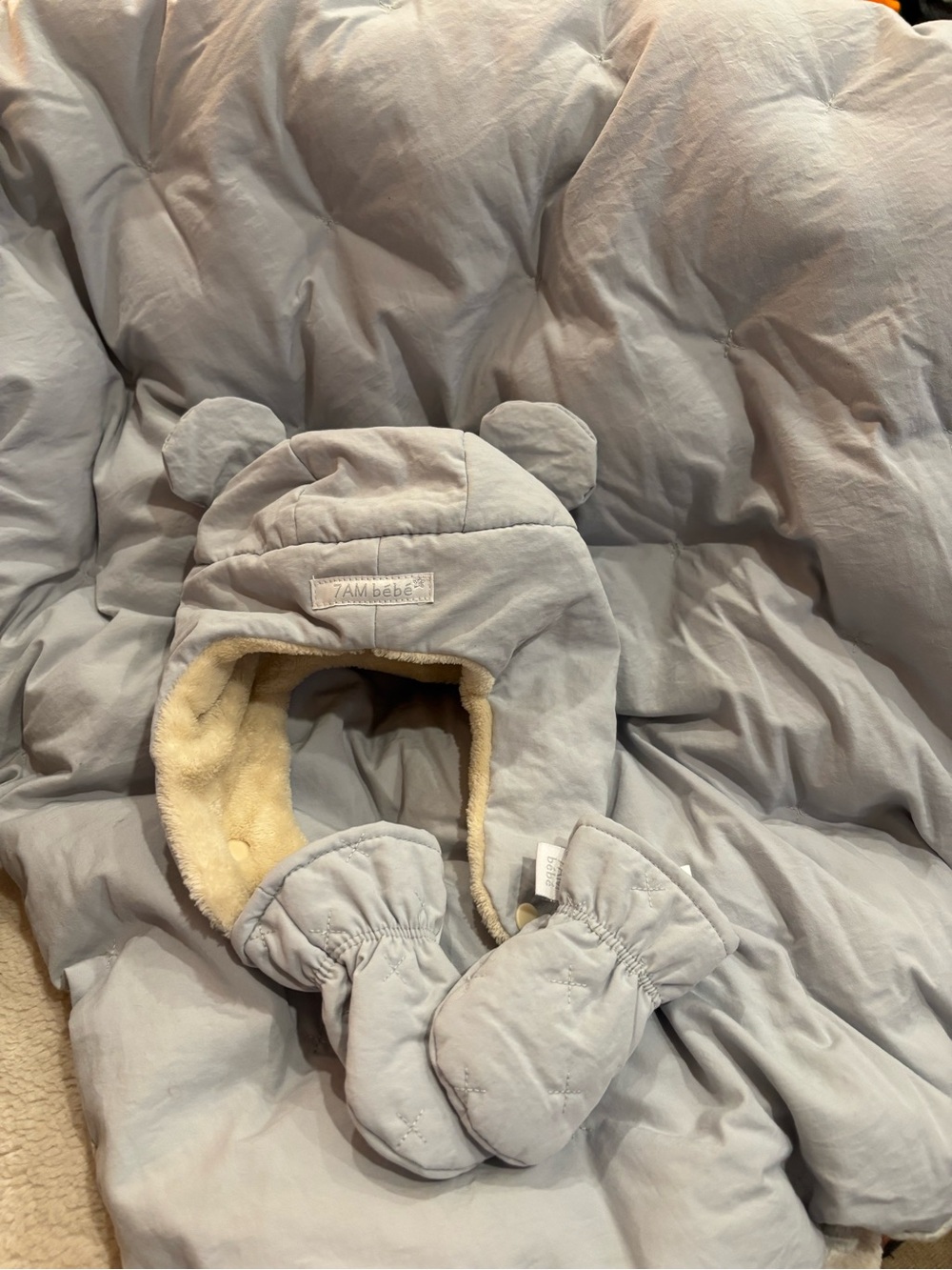 7AM Enfant Bebe Sini Blanket, Hat, Mittens Set